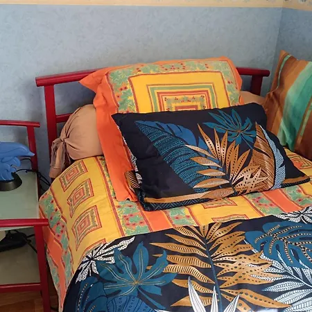 D'hotes Chez Nous Nantheuil